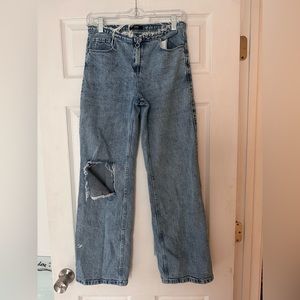 Low Rise Baggy Jeans